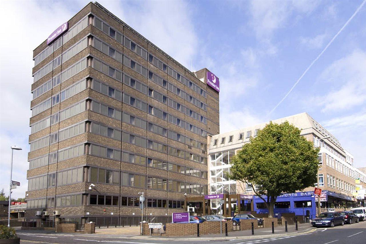 Premier Inn Brentwood Exterior foto
