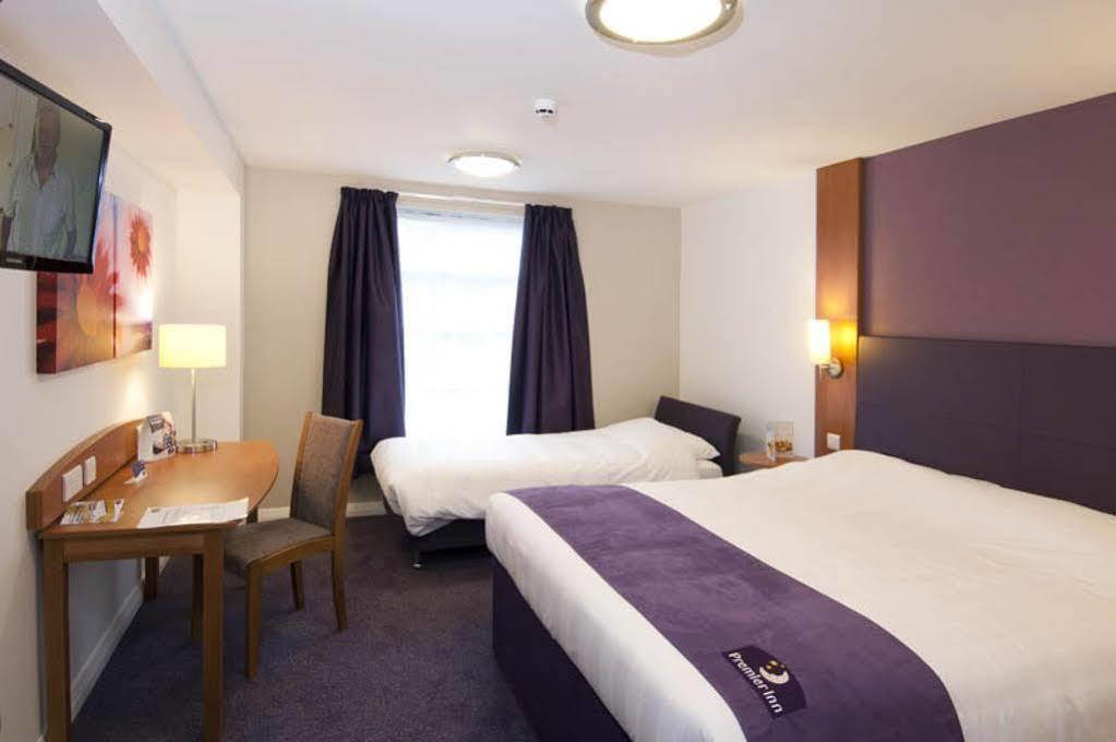Premier Inn Brentwood Exterior foto